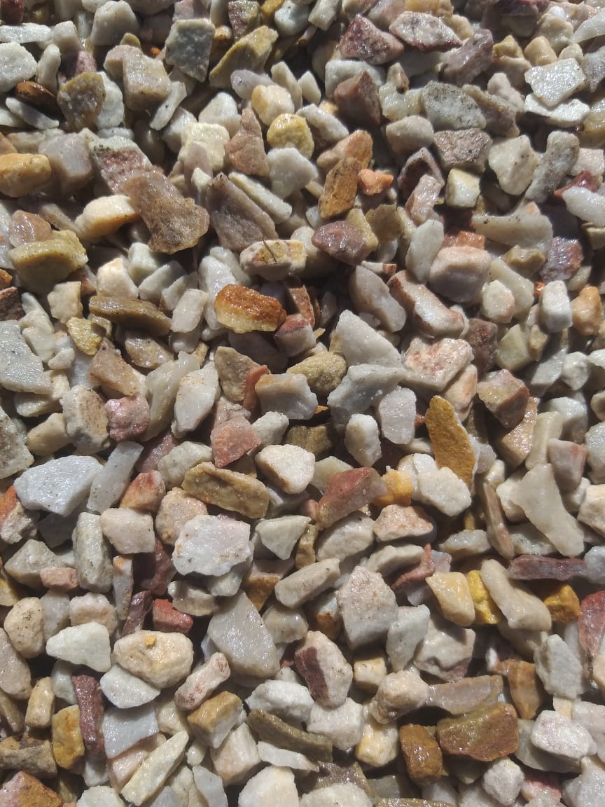 13MM Cream Stone Gravel - 8 Tons